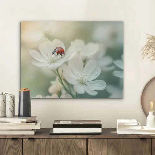 Lieveheersbeestje - Bloemen - Wit PET vilt klein -sfeer1