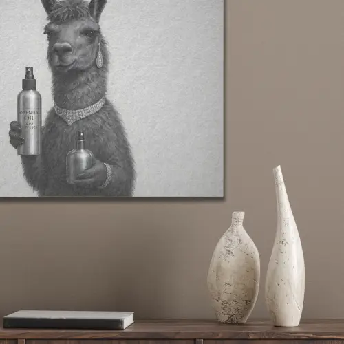 Lama - Flessen - Zwart - Wit PET vilt klein -sfeer6_closeup