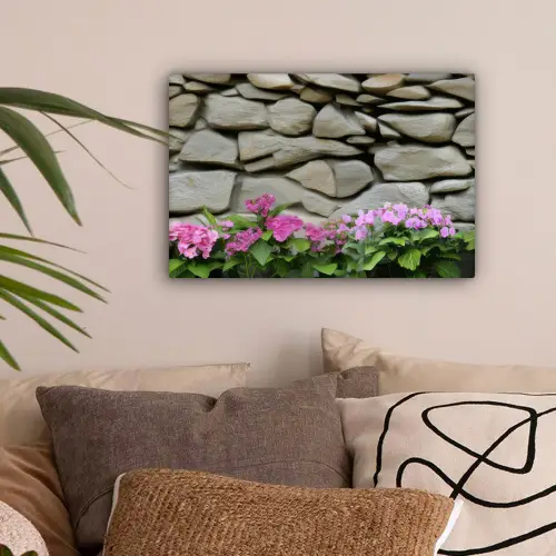 Hortensia’s - Stenen - Muur - Bloemen canvas 2cm klein -sfeer1