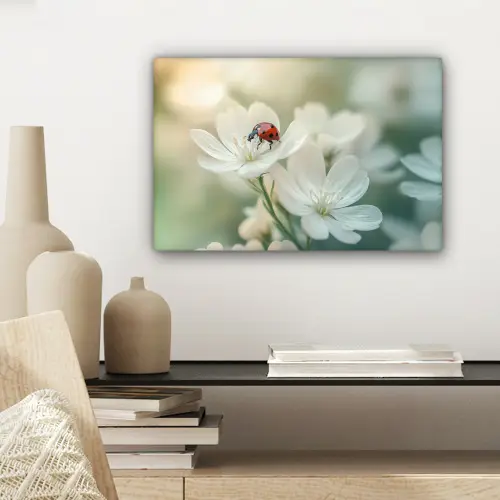 Lieveheersbeestje - Bloemen - Wit canvas 2cm klein -sfeer6