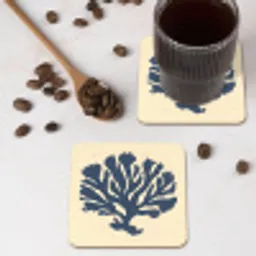 Blauw koraal - Vertakkingen - Beige onderzetter kurk middel -sfeer2