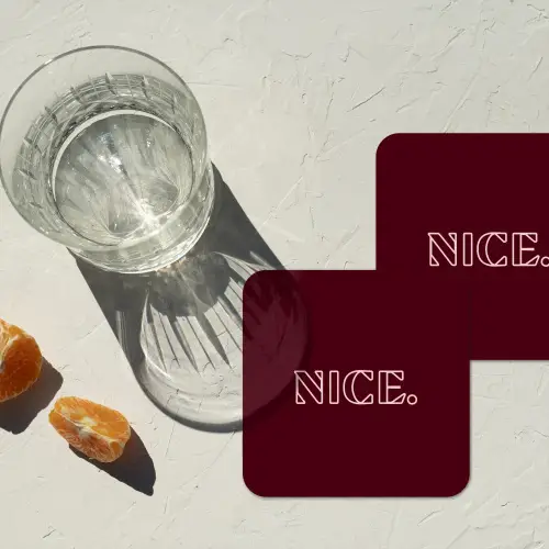 Bordeaux - Nice - minimalistisch onderzetter kurk middel -sfeer4