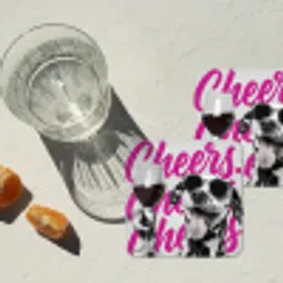 Cheers - Hond - Roze - Wijn onderzetter kurk middel -sfeer4