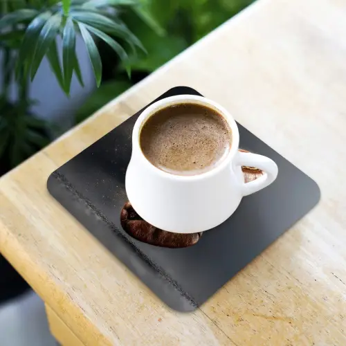 Koffiebonen - Zwevend - Grijs onderzetter kurk middel -sfeer5