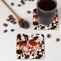 Koeienprint - Limited edition - Rood onderzetter kurk middel -sfeer2