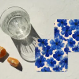 Bloemen - Blauw -Patroon - Wit onderzetter kurk middel -sfeer4