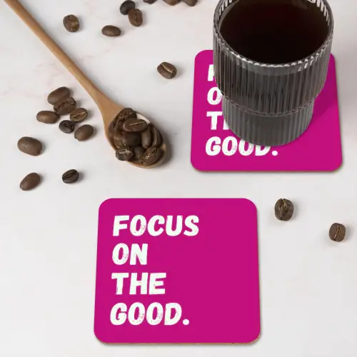 Focus on the good - Roze - Simple onderzetter kurk middel -sfeer2