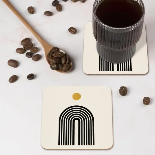 Minimalistisch - Zwarte boog - Gouden cirkel onderzetter kurk middel -sfeer2