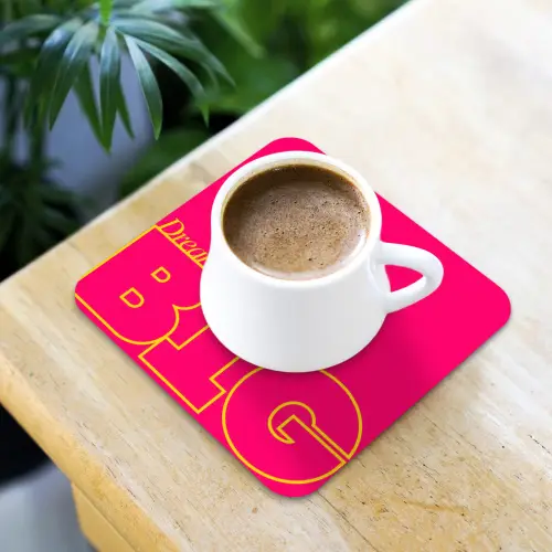 Minimalistisch - Roze - Dream big - Grafisch onderzetter kurk middel -sfeer5
