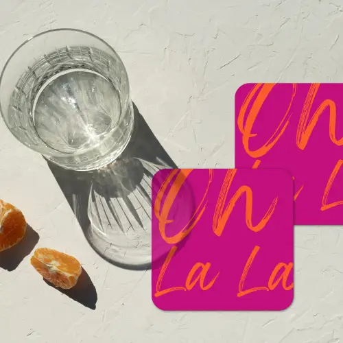 Oh la la - Oranje - Roze onderzetter kurk middel -sfeer4