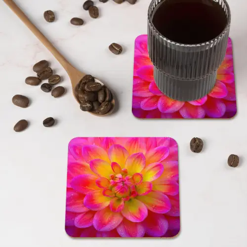 Roze - Dahlia - Kleurrijk onderzetter kurk middel -sfeer2