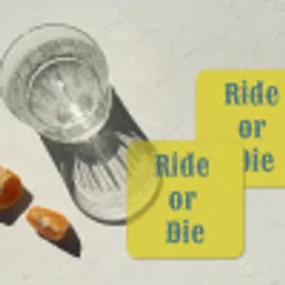 Ride or die - Geel - Blauw onderzetter kurk middel -sfeer4