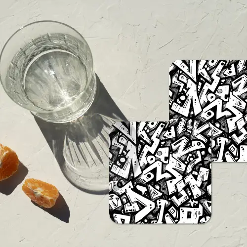 Vormen - Letters - Graffiti - Zwart onderzetter kurk middel -sfeer4