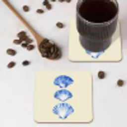 Schelpen - Blauw - Beige onderzetter kurk middel -sfeer2