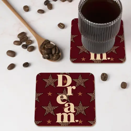 Sterren - Luipaardprint - Dream - Bordeaux onderzetter kurk middel -sfeer2