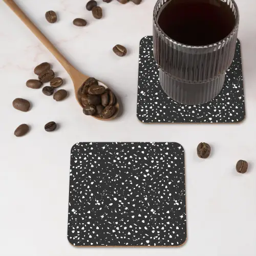 Terrazzo - Patroon - Zwart - Wit onderzetter kurk middel 366 -sfeer2