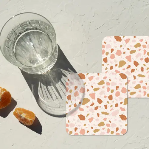 Terrazzo - Patroon - Kleurrijk - Zalm onderzetter kurk middel 366 -sfeer4