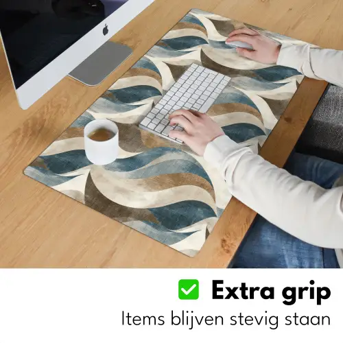 Abstract - Golven - Kleurrijk Muismat XXL klein 681 -sfeer3