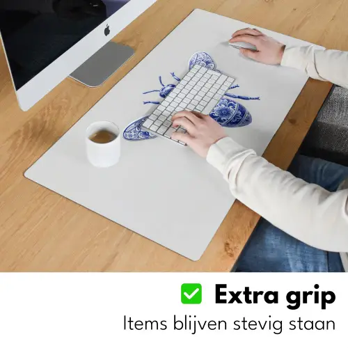 Bij - Modern - Delfts - Blauw Muismat XXL klein -sfeer3