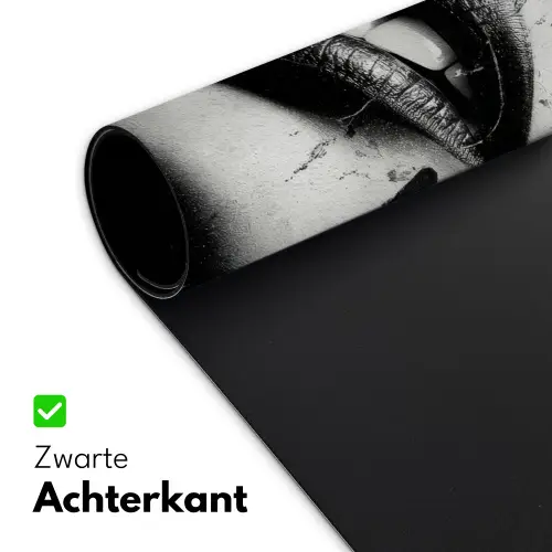 Gezicht - Mond - Graffiti - Zwart Muismat XXL klein -sfeer2