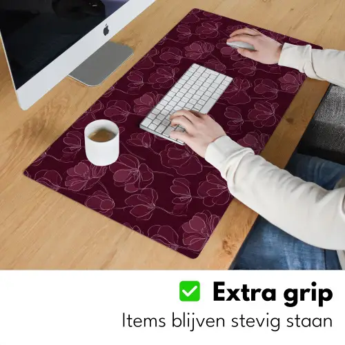 Bloemen - Patroon - Bordeauxrood Muismat XXL klein 681 -sfeer3