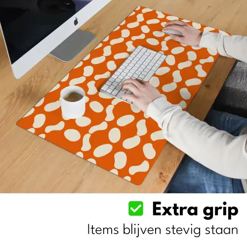Oranje - Organische vormen - Wit Muismat XXL klein 681 -sfeer3