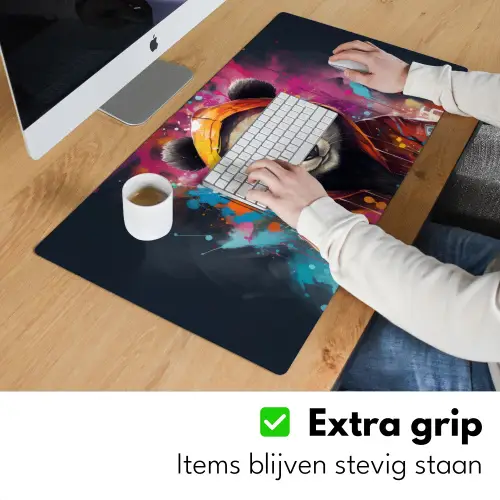Panda - Jas - Graffiti - Oranje Muismat XXL klein -sfeer3