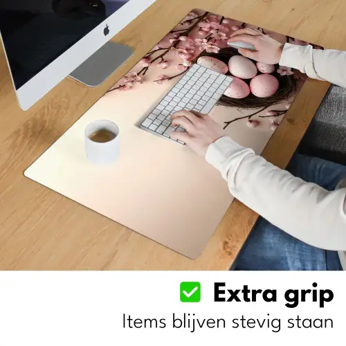 Roze - Bloesems - Eieren Muismat XXL klein -sfeer3