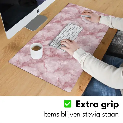 Roze - Kwartsmarmer - Aders Muismat XXL klein 681 -sfeer3