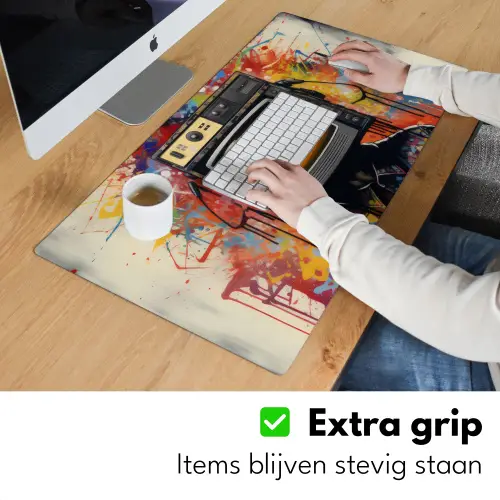 Televisie - Graffiti - Mens - Kleuren Muismat XXL klein -sfeer3