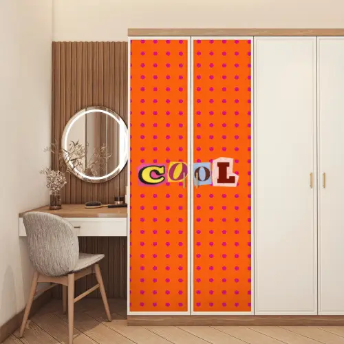 Cool - Stippen - Oranje deurposter klein -sfeer3