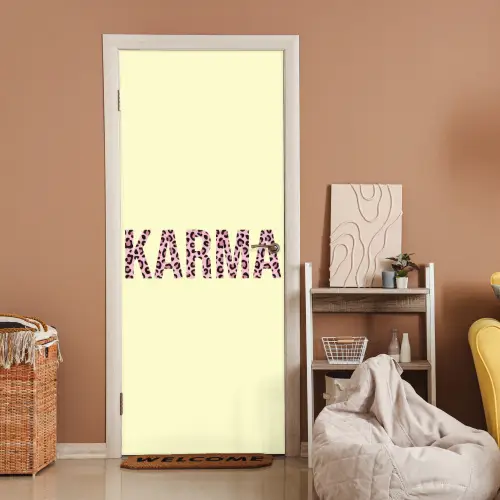 Karma - Luipaardprint - Geel deurposter klein -sfeer1