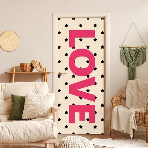 Love - Stippen - Roze deurposter klein -sfeer2