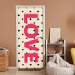 Love - Stippen - Roze deurposter klein -sfeer1