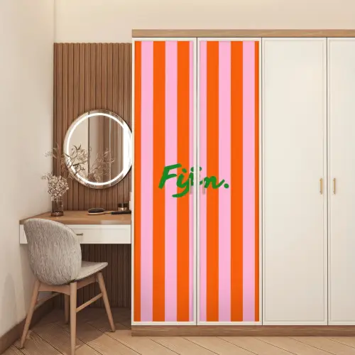 Patroon - Oranje - Fijn - Strepen deurposter klein -sfeer3