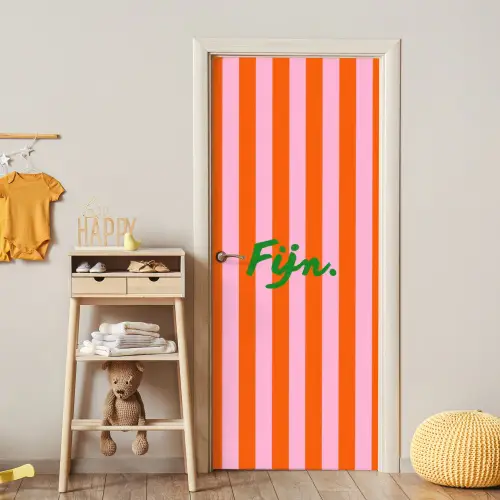 Patroon - Oranje - Fijn - Strepen deurposter klein -sfeer4