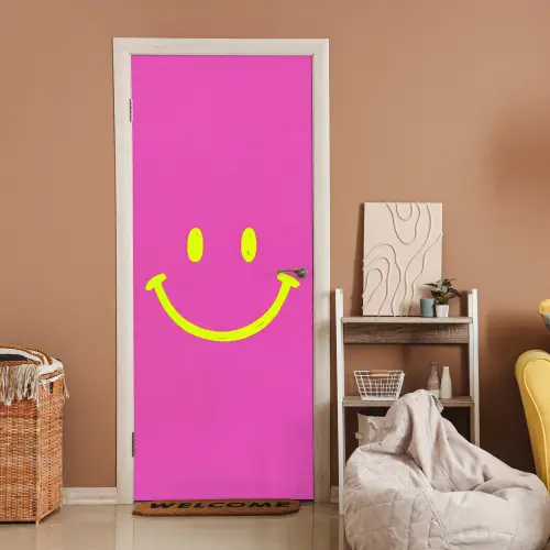 Smiley - Vrolijk - Roze deurposter klein -sfeer1