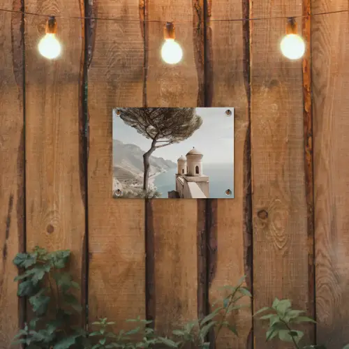Kust - Klif - Boom - Gebouw tuinposter los doek klein -sfeer1