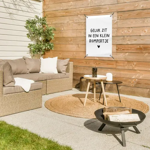Geluk zit in een klein rompertje - Quotes - Spreuken tuinposter los doek klein -sfeer4