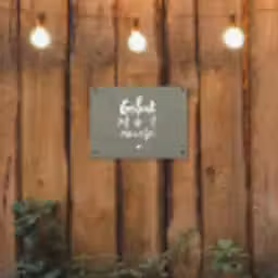 Geluk zit in 't zonnetje - Tekst - Geluk - Quotes - Zon tuinposter los doek klein -sfeer1