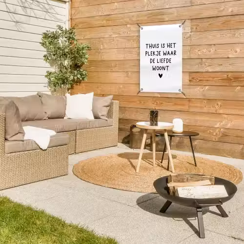 Thuis is het plekje waar de liefde woont - Spreuken - Quotes tuinposter los doek klein -sfeer4