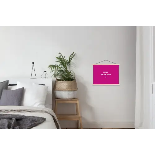 Focus - Smiley - Roze textielposter latten blank klein -woonkamer