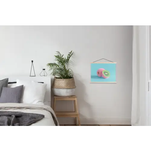 Kiwi - Blauw - Surrealistisch textielposter latten blank klein -woonkamer
