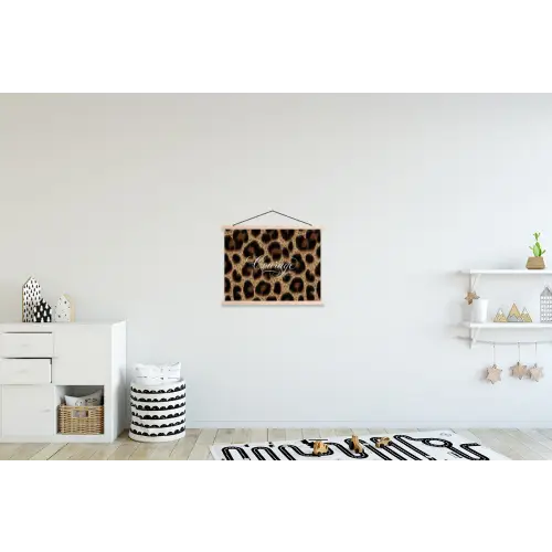 Luipaardprint - Bruin - Courage - Sierlijk textielposter latten blank klein -kinderkamer
