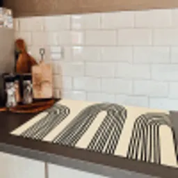 Boogvormen - Zwart - Strak Inductie beschermer vinyl 3mm klein -sfeer3