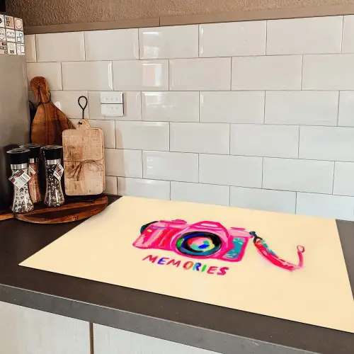 Camera - Memories - Roze - Geschilderd Inductie beschermer vinyl 3mm klein -sfeer3