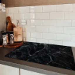 Bliksemschicht door Zwart Marmer Inductie beschermer vinyl 3mm klein -sfeer3