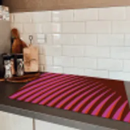 Lijnen - Rood - Beweging Inductie beschermer vinyl 3mm klein -sfeer3
