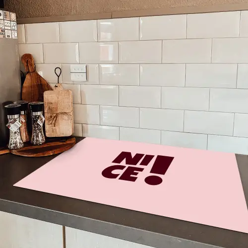 Nice - Uitroepteken - Roze Inductie beschermer vinyl 3mm klein -sfeer3