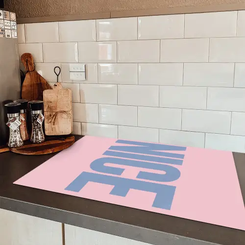 Nice - Paars - Roze Inductie beschermer vinyl 3mm klein -sfeer3